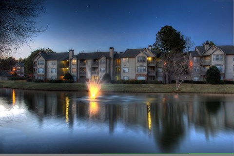 Luxury Apartments in Lawrenceville| Wesley Place Apartments | Lake Front Apartments